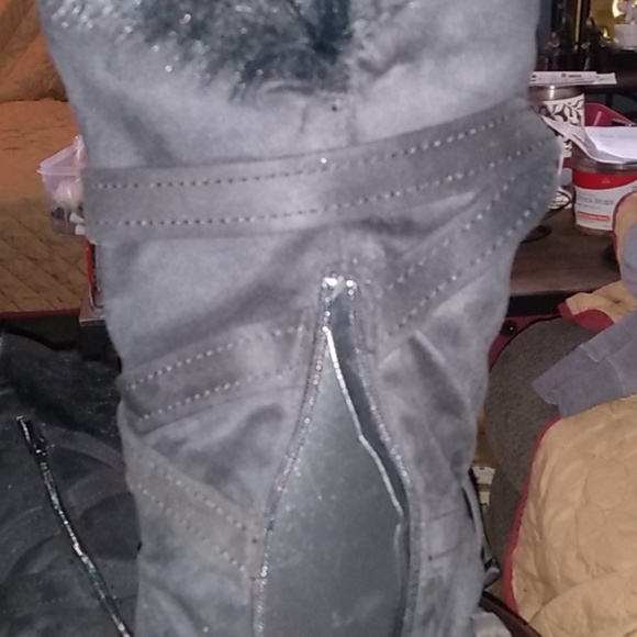 Black Boot - Picture 11 of 12